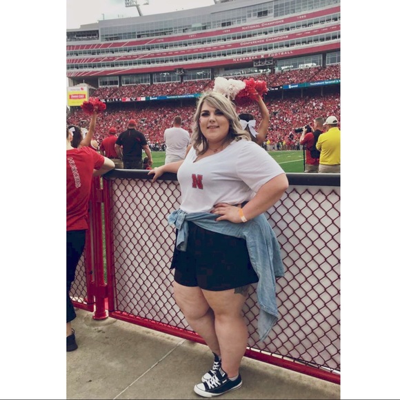 Meet your Posher, Maegan - Picture 3 of 7